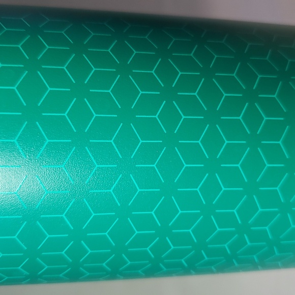 ThermoFlask 24oz Stainless Steel Insulated Water Bottle - Picture 9 of 10